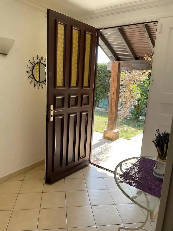Villa Bruyere Antibes 0*,  France