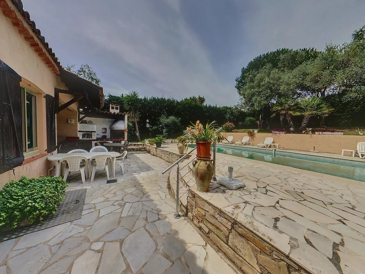 Villa Bruyere Antibes 0*,